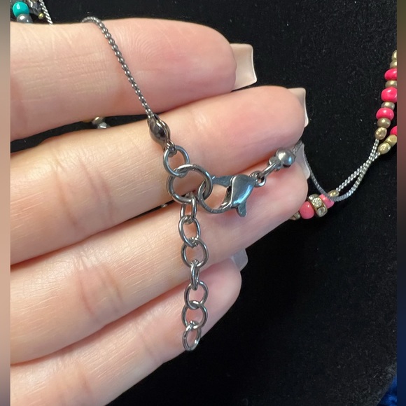 Boho style necklace and earrings. - Picture 4 of 6